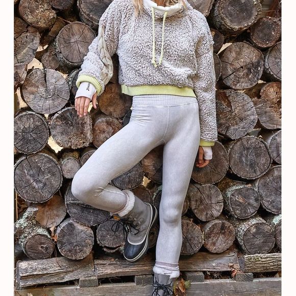 FREE PEOPLE | NWOT High-Rise 7/8 Length Good Karma Leggings in Ice Grey * - Picture 2 of 6